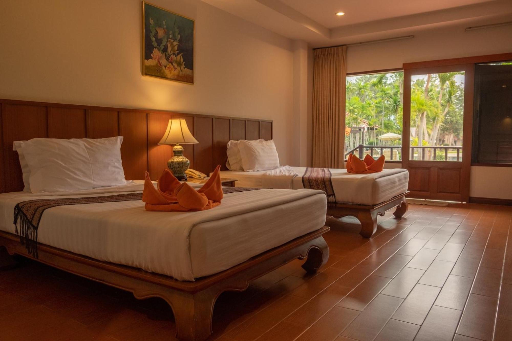 Sailom Resort Bangsaphan Bang Saphan Luaran gambar