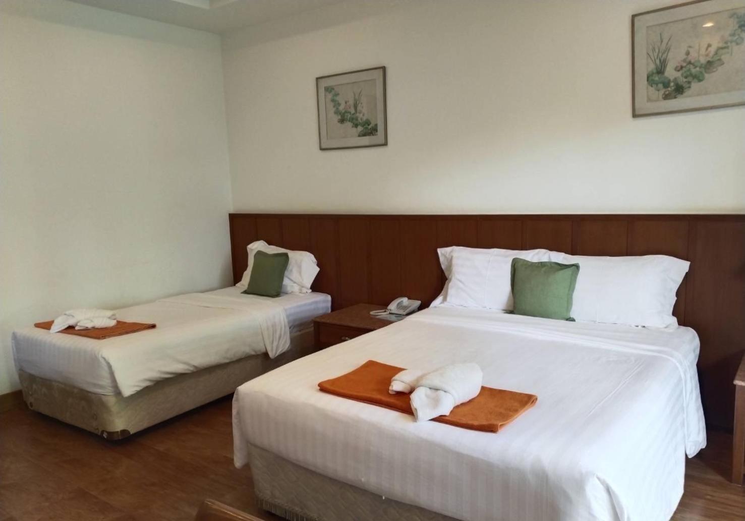 Sailom Resort Bangsaphan Bang Saphan Luaran gambar