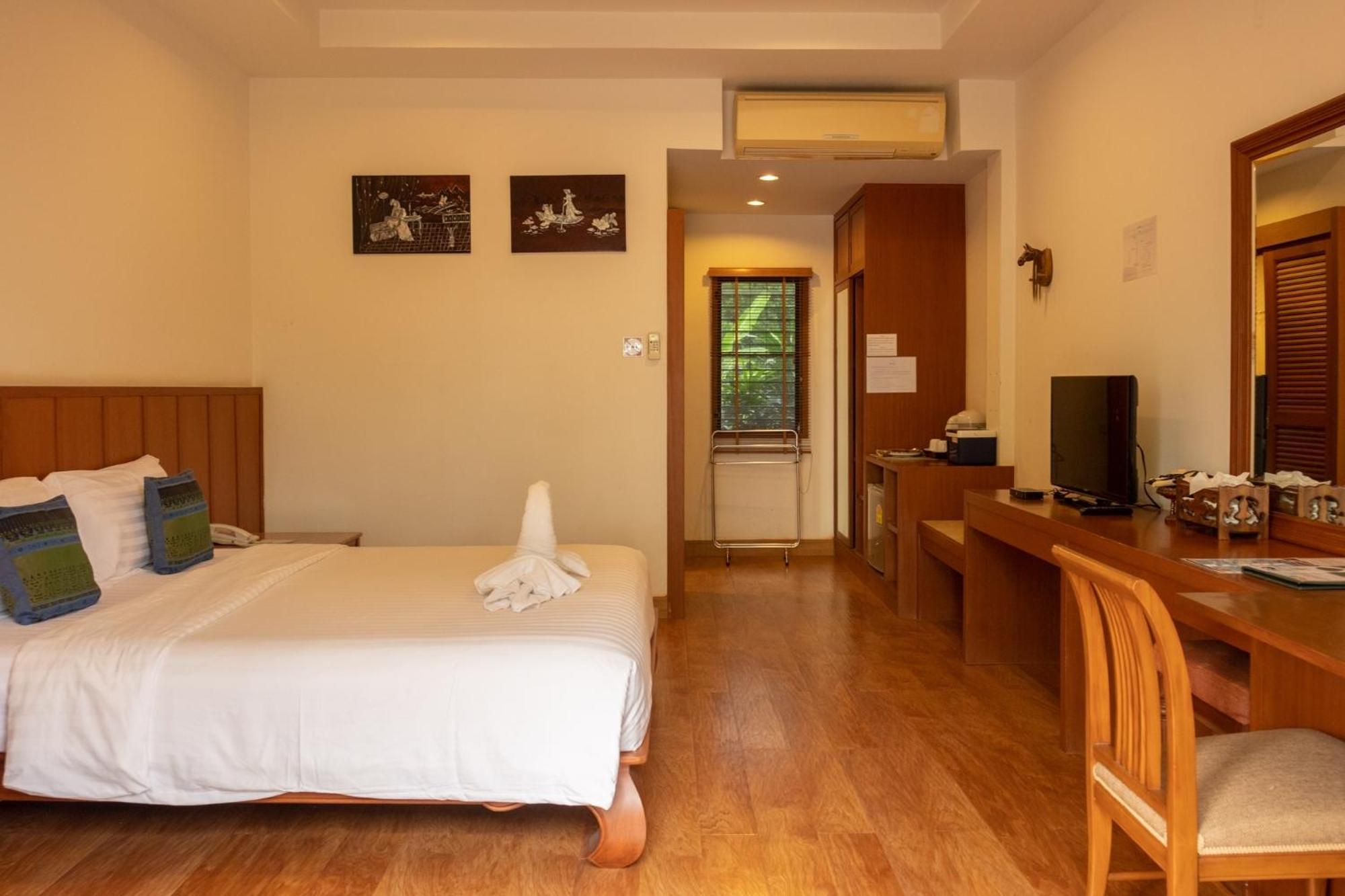Sailom Resort Bangsaphan Bang Saphan Luaran gambar